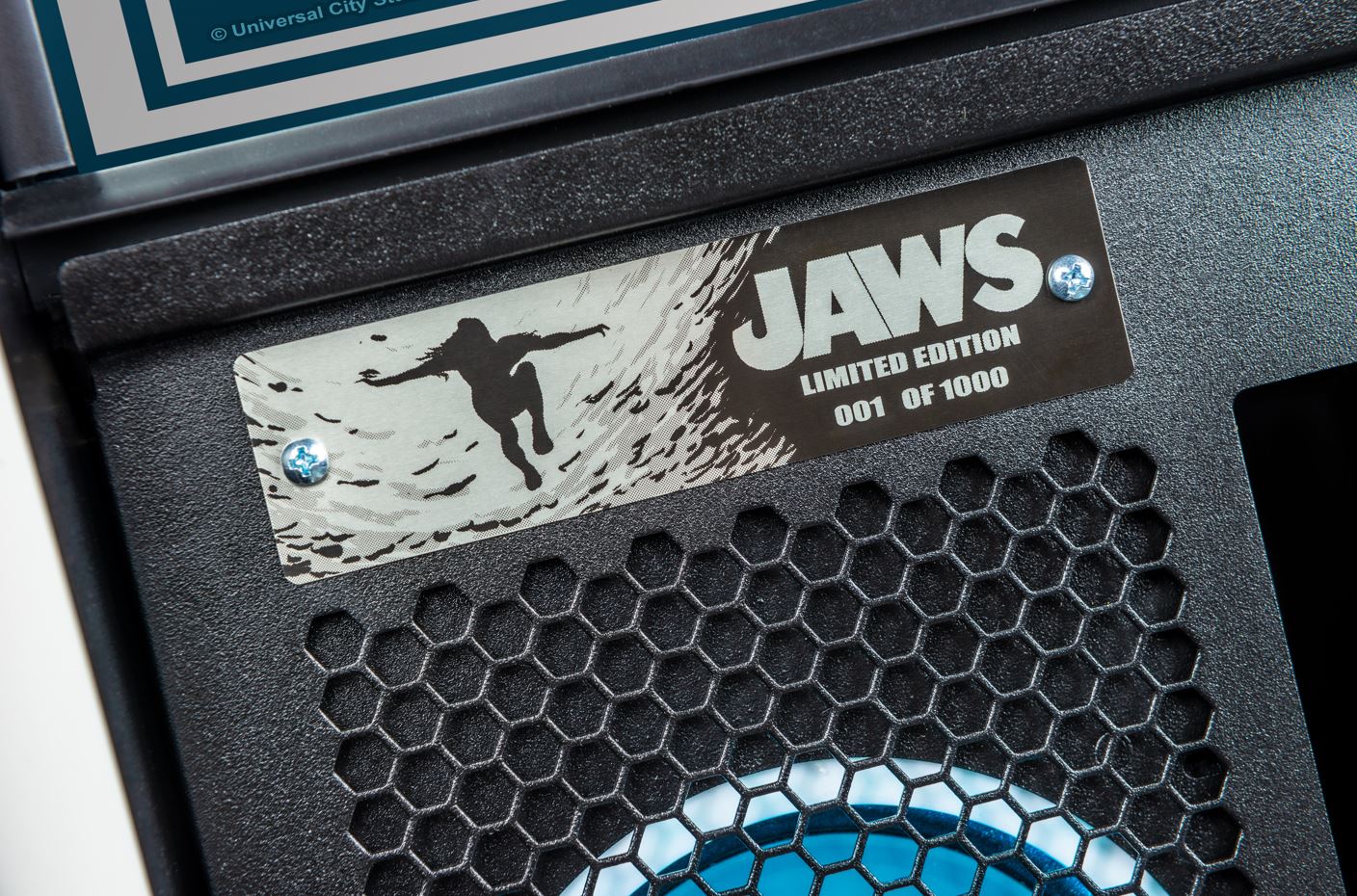 JAWS LIMITED EDITION PINBALL Image - Click To Enlarge